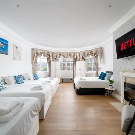 Spacious London Canary Wharf Apartments Near London 02 Arena, Excel Exhibition Centre, With Free Parking & Wifi Exterior photo