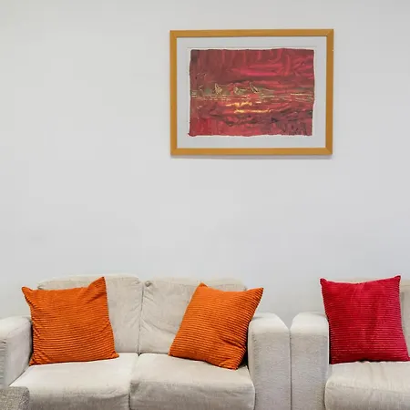 Spacious London Canary Wharf Apartments Near London 02 Arena, Excel Exhibition Centre, With Free Parking & Wifi Exterior photo