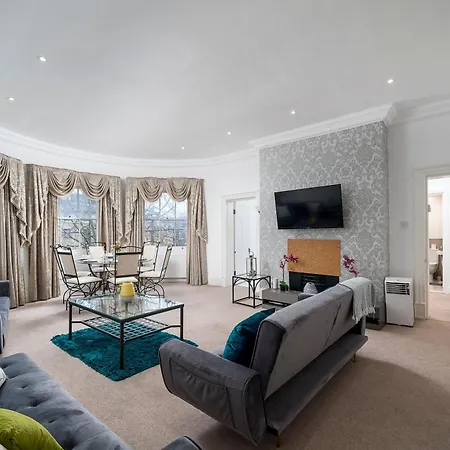 Spacious London Canary Wharf Apartments Near London 02 Arena, Excel Exhibition Centre, With Free Parking & Wifi Exterior photo