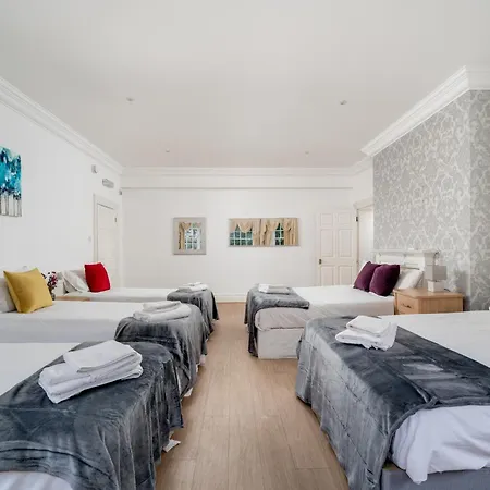 Spacious London Canary Wharf Apartments Near London 02 Arena, Excel Exhibition Centre, With Free Parking & Wifi Exterior photo