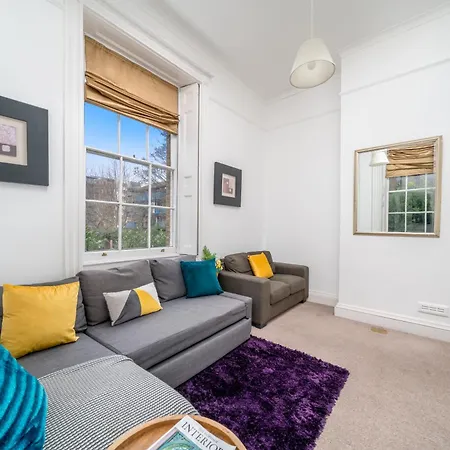 Spacious London Canary Wharf Apartments Near London 02 Arena, Excel Exhibition Centre, With Free Parking & Wifi Exterior photo