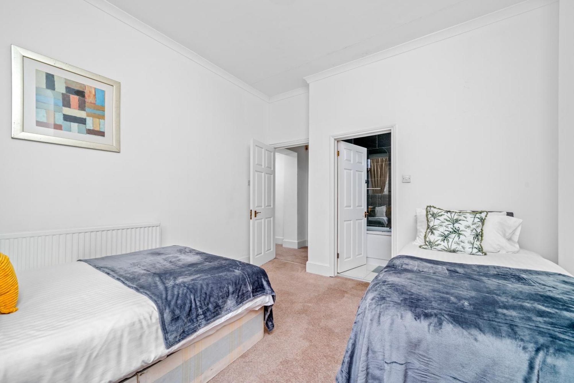 Spacious Canary Wharf Near 02 Arena, Excel Exhibition Centre, With Free Parking & Wifi Apartamento