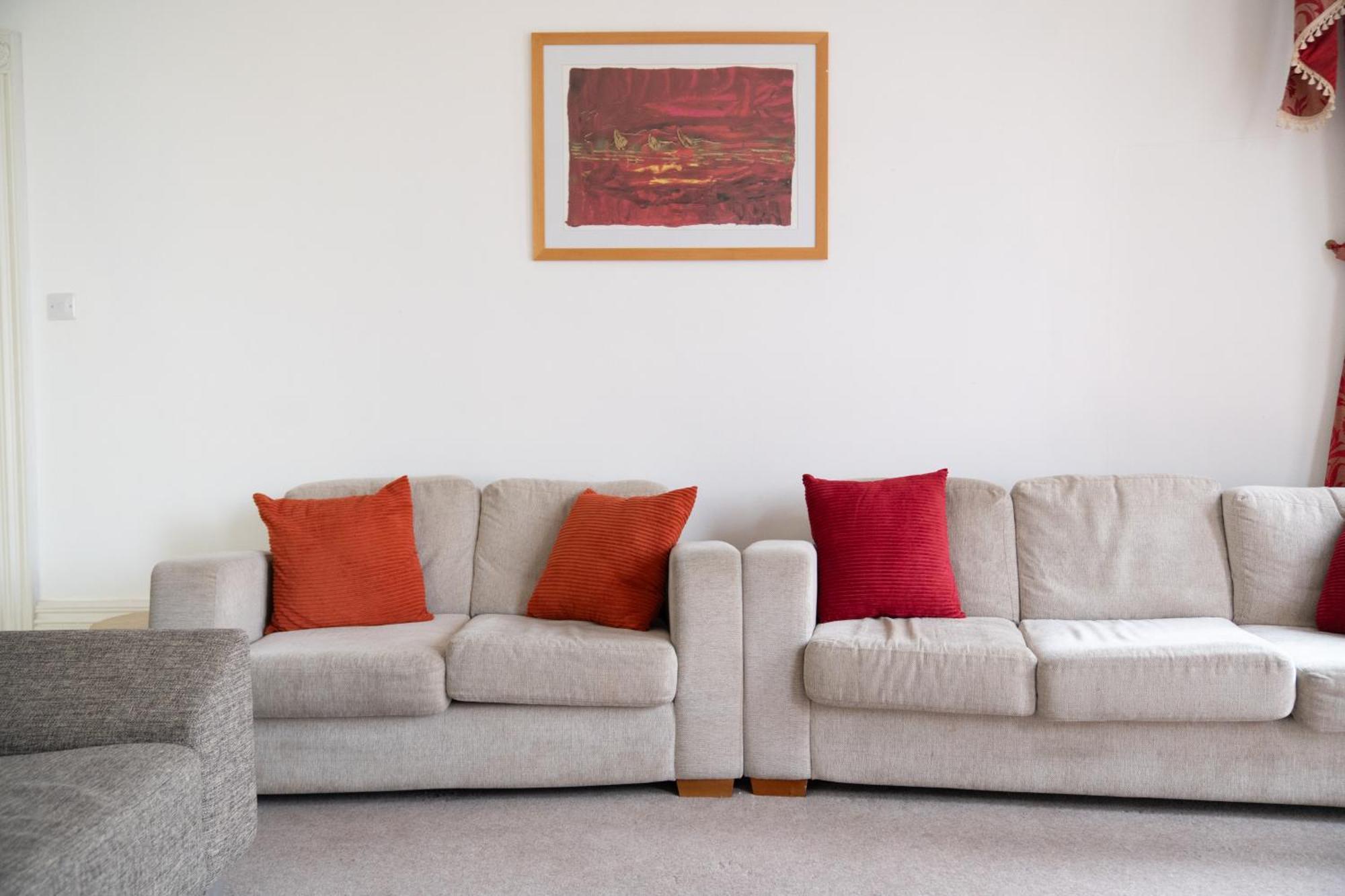 Spacious Canary Wharf Near 02 Arena, Excel Exhibition Centre, With Free Parking & Wifi * Londres