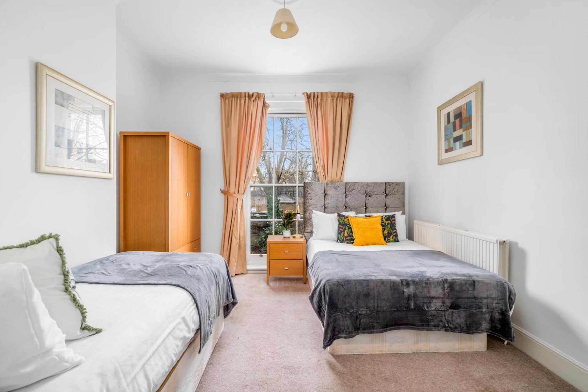 Spacious Canary Wharf Near 02 Arena, Excel Exhibition Centre, With Free Parking & Wifi Apartamento
