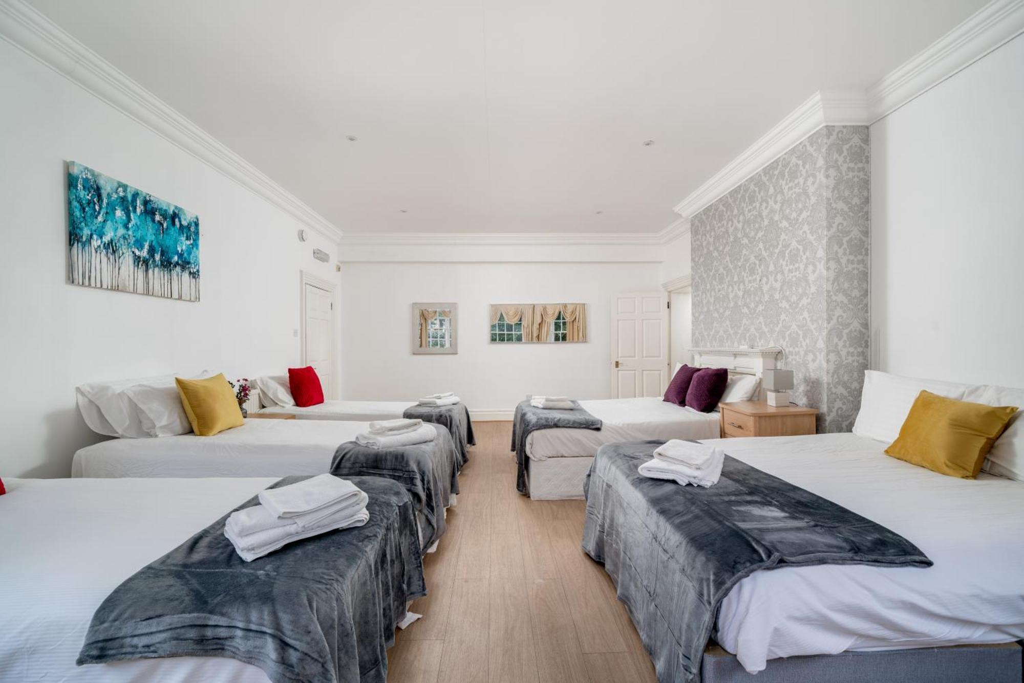 Spacious Canary Wharf Near 02 Arena, Excel Exhibition Centre, With Free Parking & Wifi * Londres