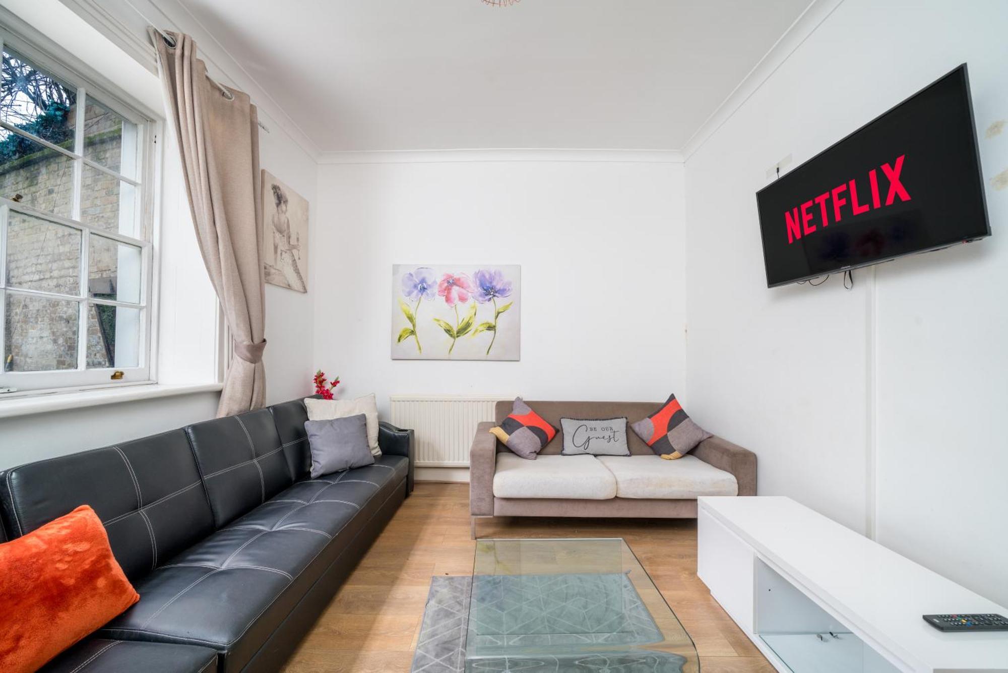 Spacious Canary Wharf Near 02 Arena, Excel Exhibition Centre, With Free Parking & Wifi Appartement